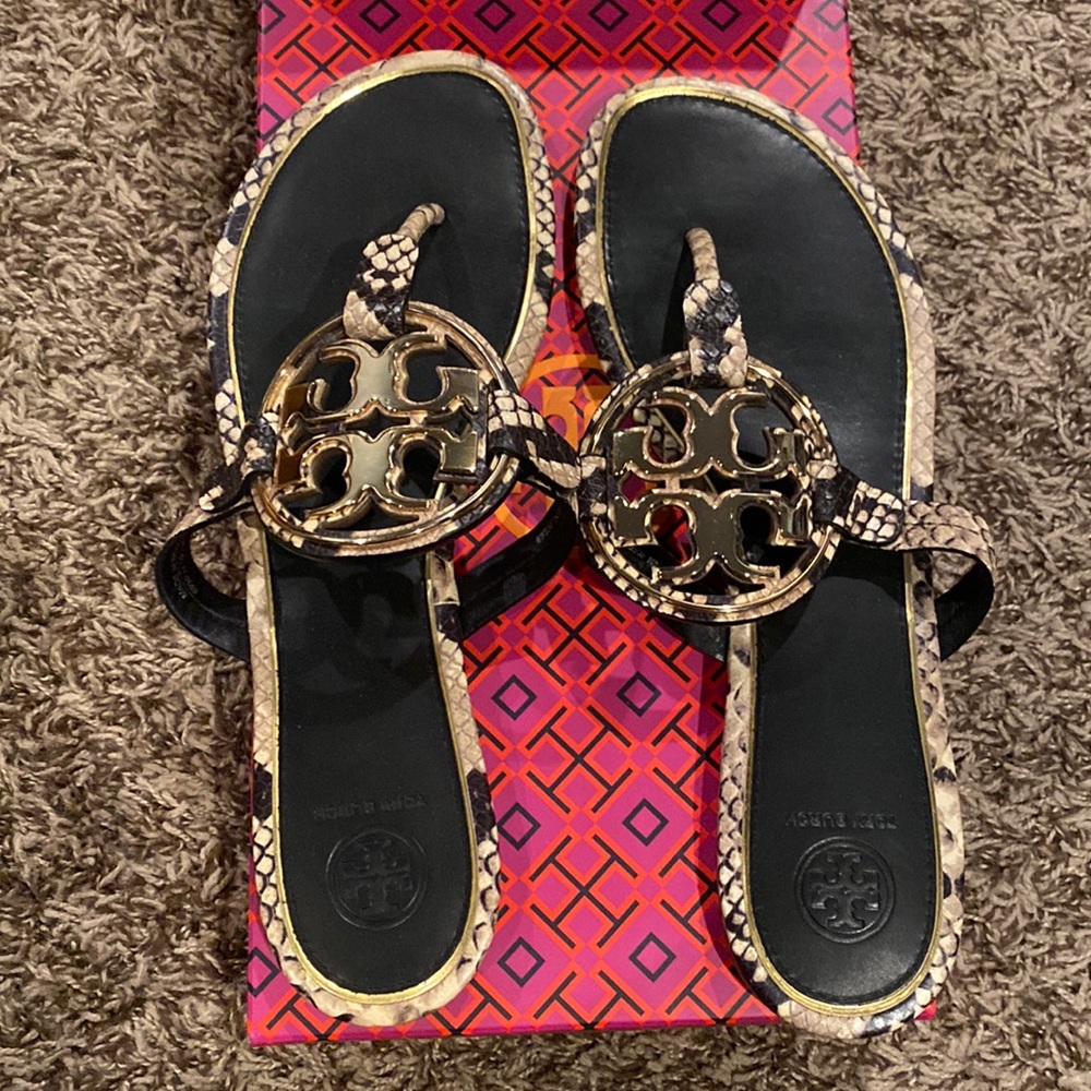 Tory burch snake skin flat sandals